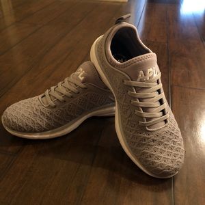 APL Techloom Phantom Knit Low Top Sneaker